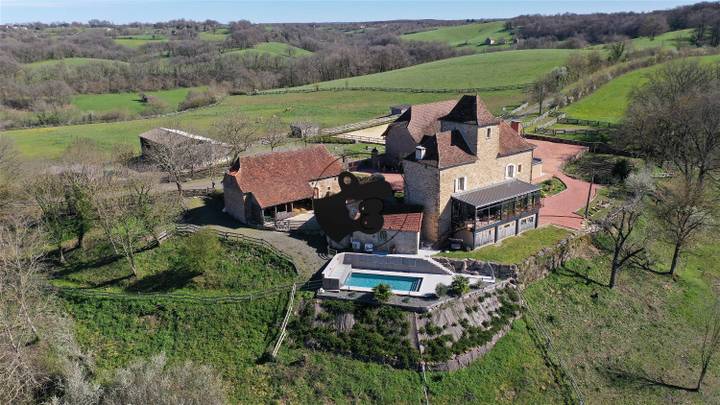 8 bedrooms house for sale in Lot (46), France