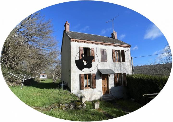 2 bedrooms house for sale in Puy-de-Dome (63), France