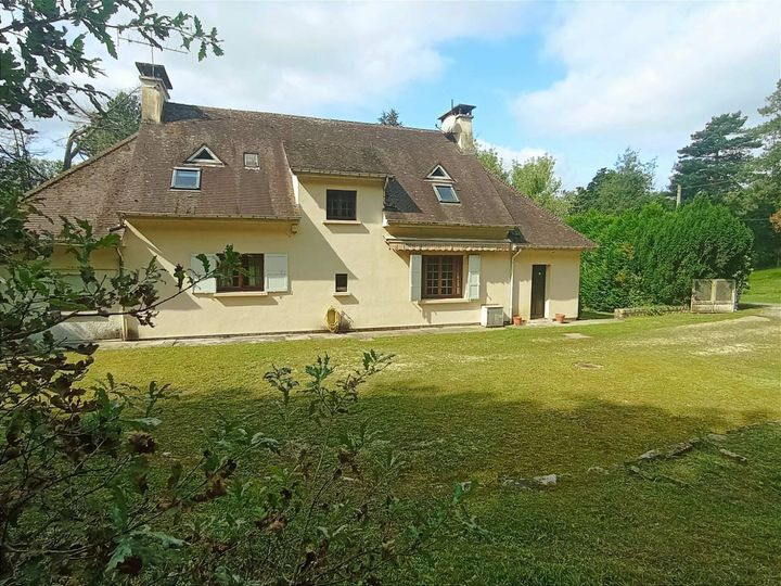 4 bedrooms house for sale in  France