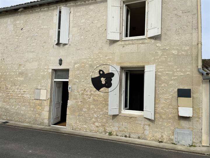 House for sale in Charente-Maritime (17), France