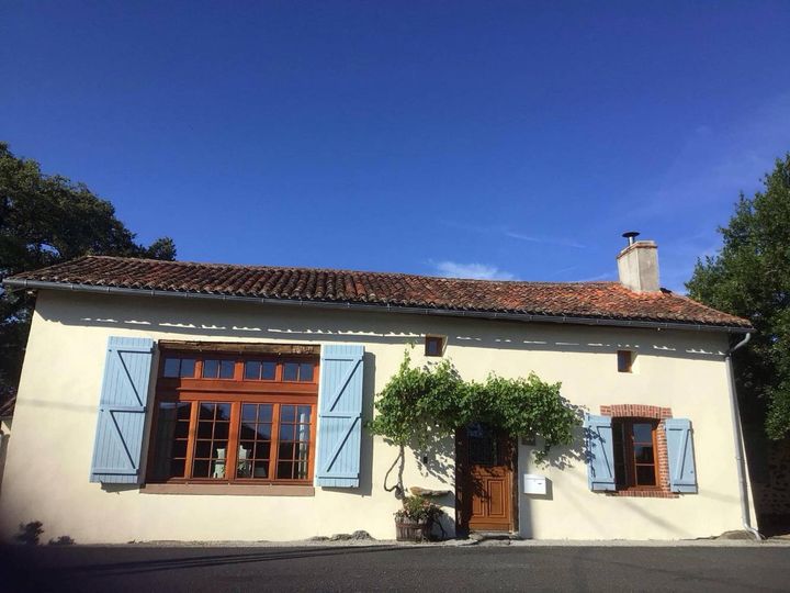 3 bedrooms house for sale in SAINT BARBANT, France