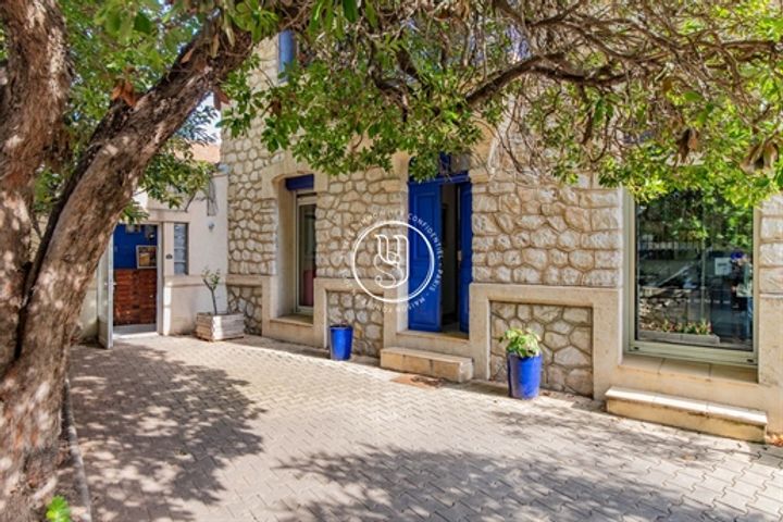 6 bedrooms house for sale in Montpellier, France