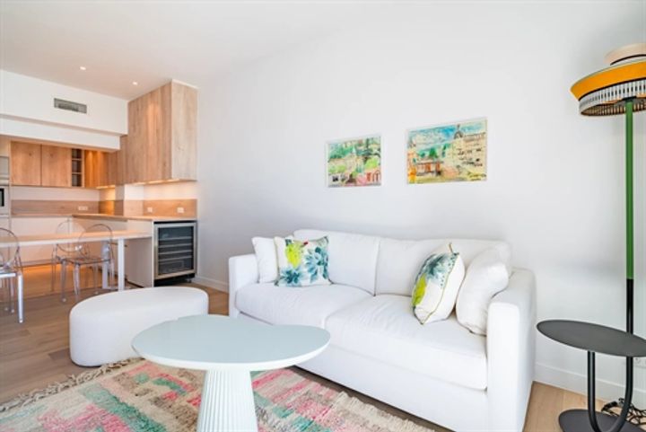 1 bedroom apartment for sale in Cannes, France