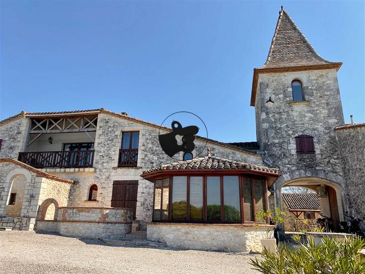 6 bedrooms house for sale in Lot-et-Garonne (47), France