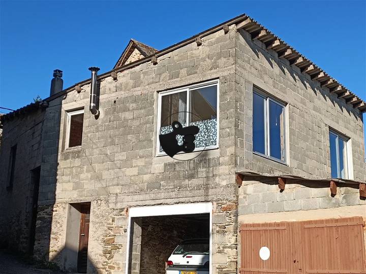 1 bedroom house for sale in Aveyron (12), France