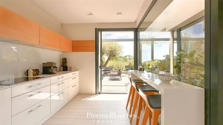 5 bedrooms other for sale in Sete, France