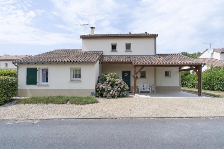 3 bedrooms house for sale in  France