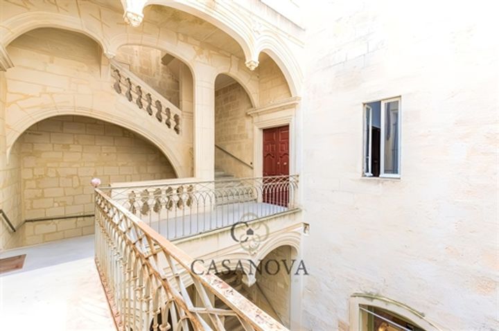 3 bedrooms apartment for sale in Montpellier, France