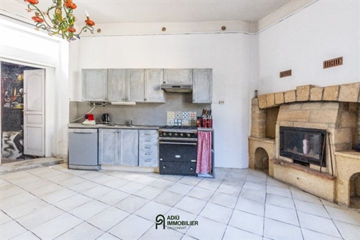 House for sale in Uzes, France