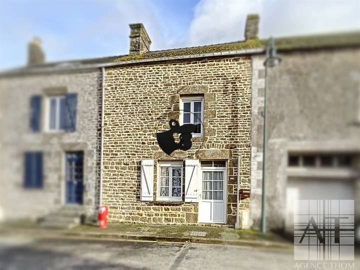 1 bedroom house for sale in Mayenne (53), France