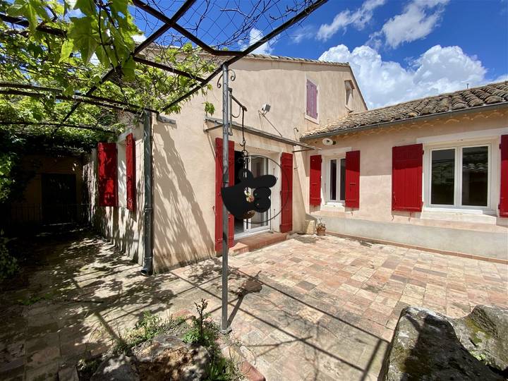 4 bedrooms house for sale in Vaucluse (84), France