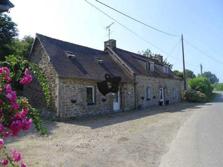 4 bedrooms house for sale in Cotes-dArmor (22), France