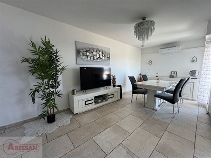 3 bedrooms apartment for sale in Montpellier, France