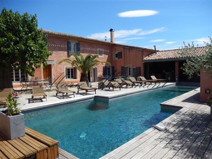 8 bedrooms house for sale in Avignon, France