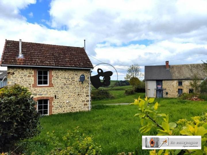 1 bedroom house for sale in Puy-de-Dome (63), France