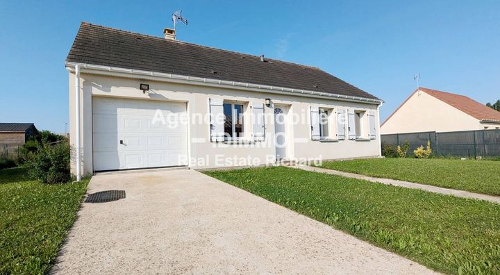 3 bedrooms house for sale in corbeilles, France