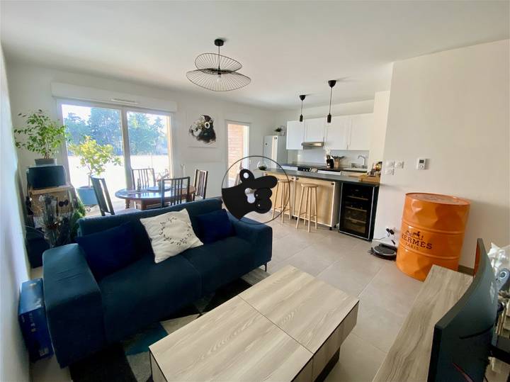 2 bedrooms apartment for sale in Vaucluse (84), France