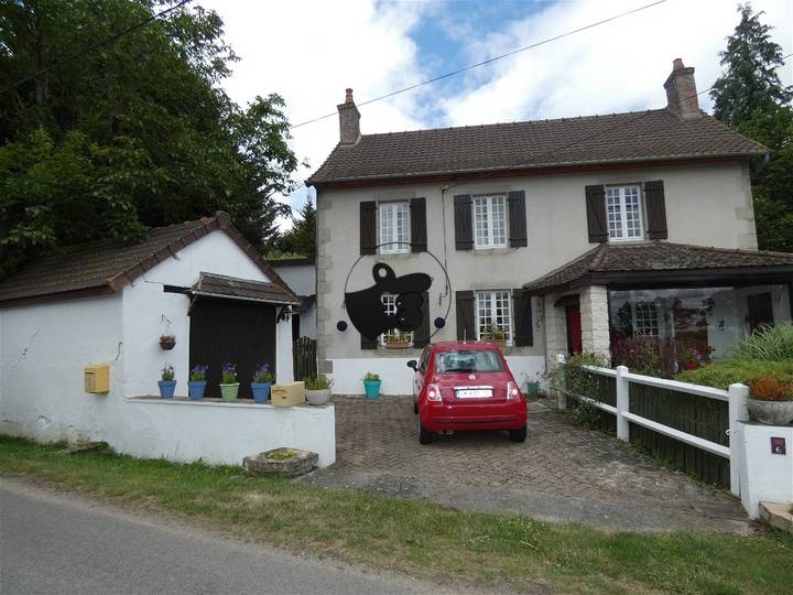 2 bedrooms house for sale in Creuse (23), France