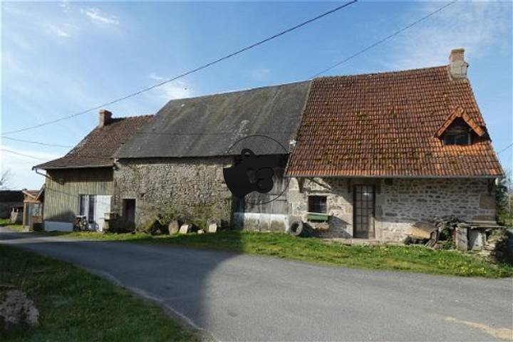 2 bedrooms house for sale in Creuse (23), France