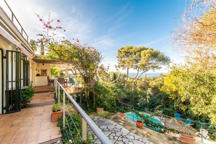 6 bedrooms other for sale in Sete, France