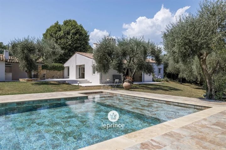 4 bedrooms house for sale in Chateauneuf-Grasse, France