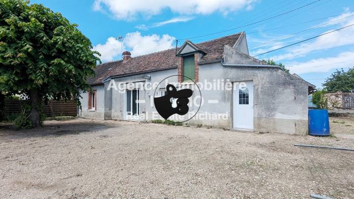 2 bedrooms house for sale in Loiret (45), France