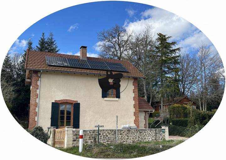 2 bedrooms house for sale in Puy-de-Dome (63), France