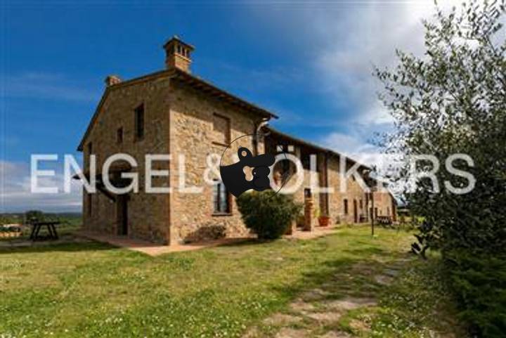 14 rooms house in Provincia di Firenze, Italy