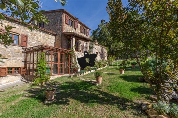 4 bedrooms house in Parrano, Italy