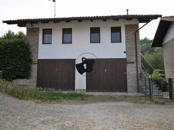 1 bedroom house in Loazzolo, Italy