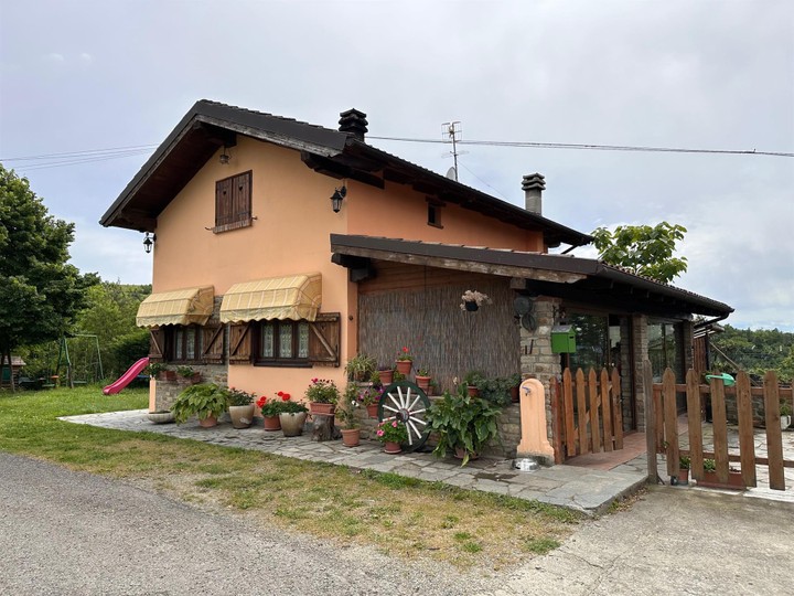 2 bedrooms house for sale in Melazzo, Italy