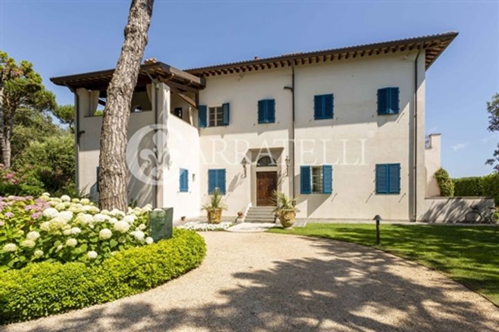 13 bedrooms house for sale in Massa, Italy