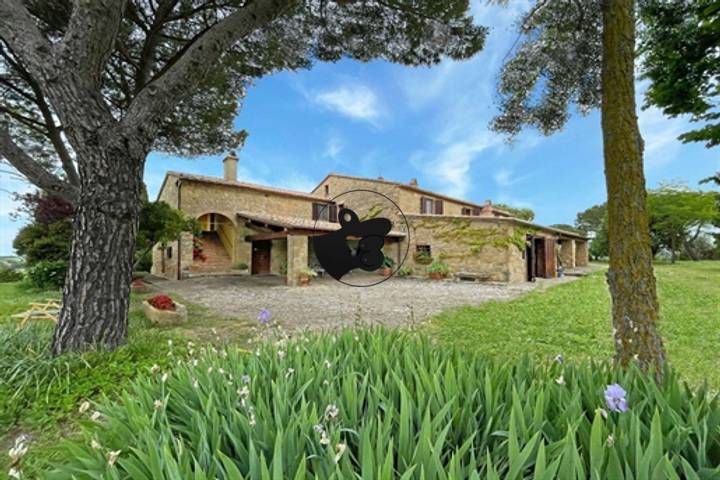 6 bedrooms house for sale in Pienza, Italy