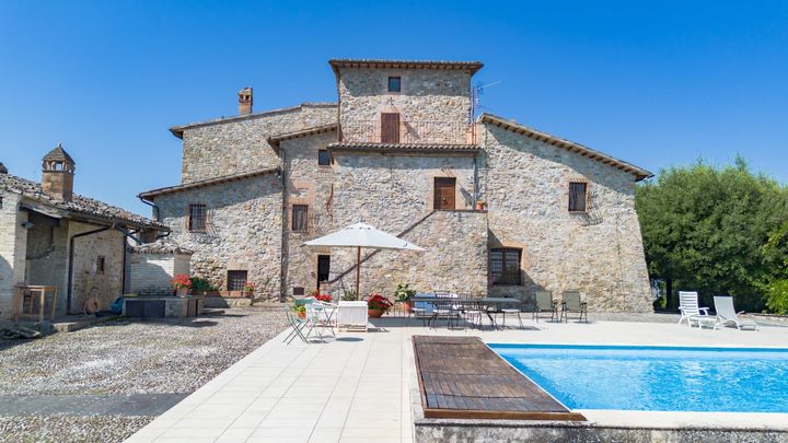 8 bedrooms other for sale in Spoleto, Italy