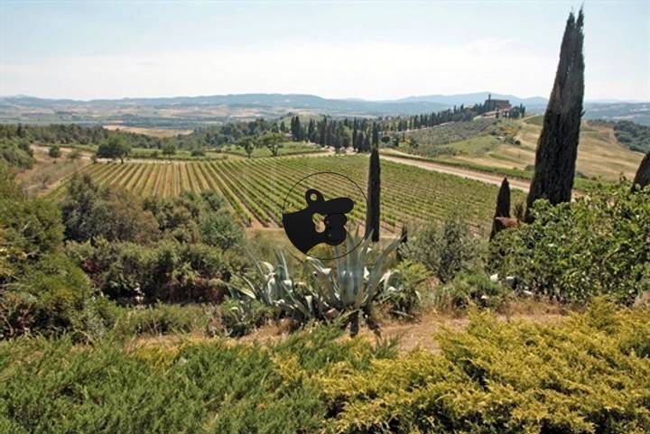 8 bedrooms other for sale in Montalcino, Italy