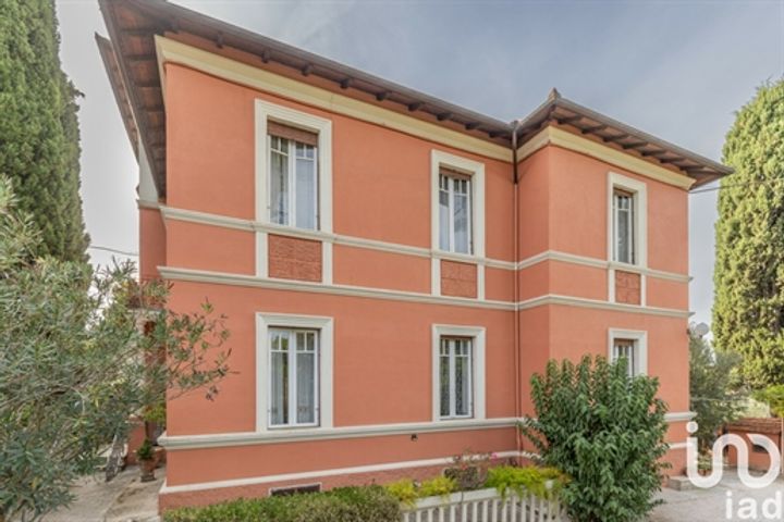 House for sale in Macerata, Italy