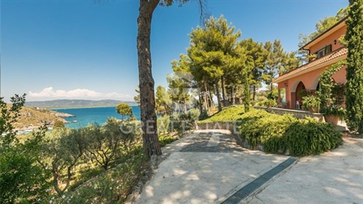 7 bedrooms house for sale in Monte Argentario, Italy