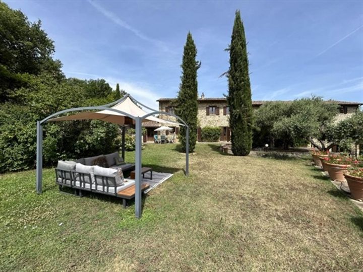 4 bedrooms house for sale in Passignano sul Trasimeno, Italy