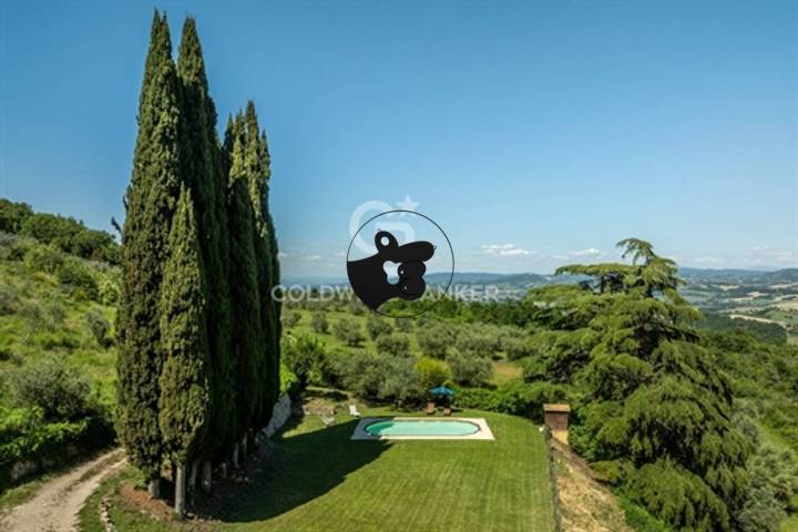 House for sale in Todi, Italy