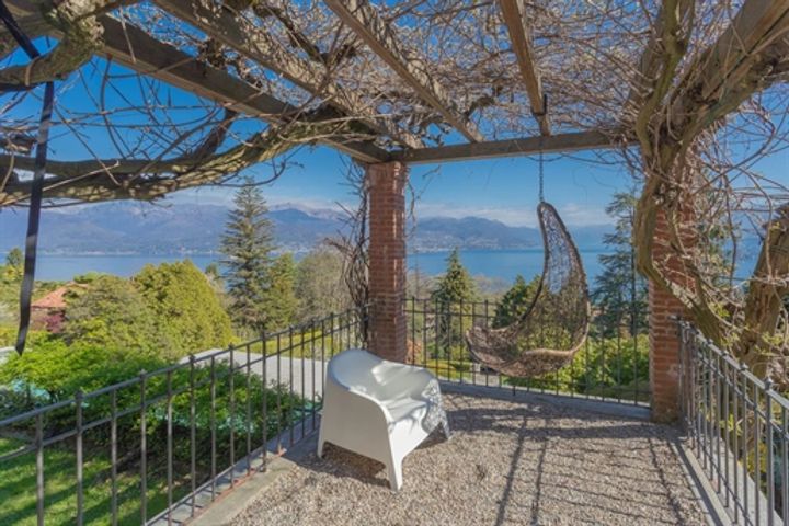 4 bedrooms house for sale in Stresa, Italy