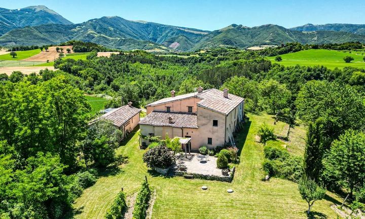 6 bedrooms other for sale in Cagli, Italy