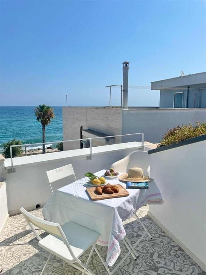 2 bedrooms house for sale in Mola di Bari, Italy