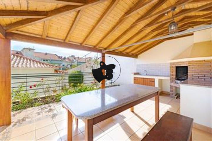 2 bedrooms apartment in Canhas, Portugal