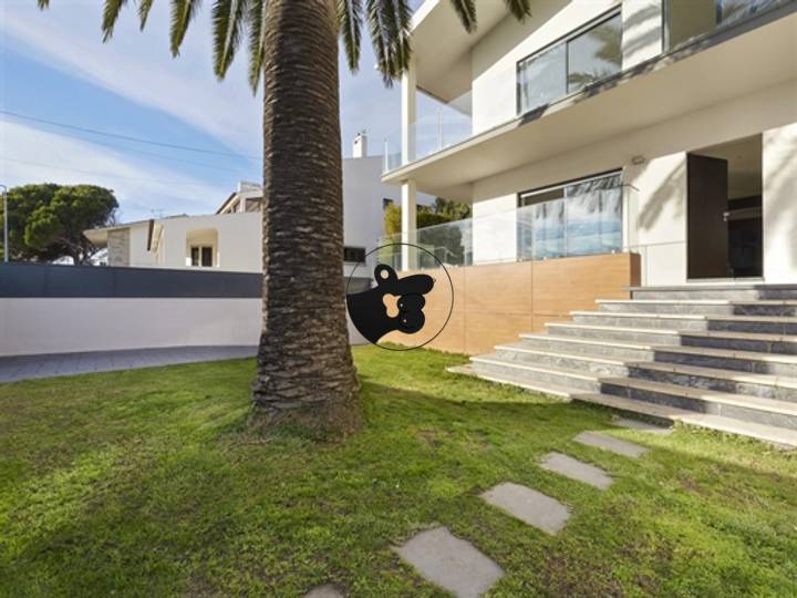 5 bedrooms other in Carcavelos e Parede, Portugal