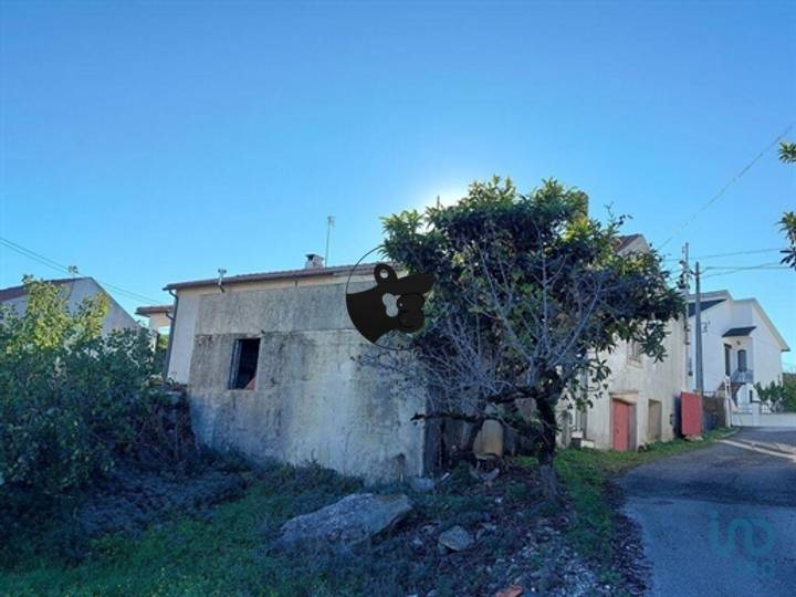 2 bedrooms house in Alqueidao Da Serra, Portugal