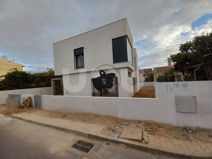 4 bedrooms other in Fernao Ferro, Portugal