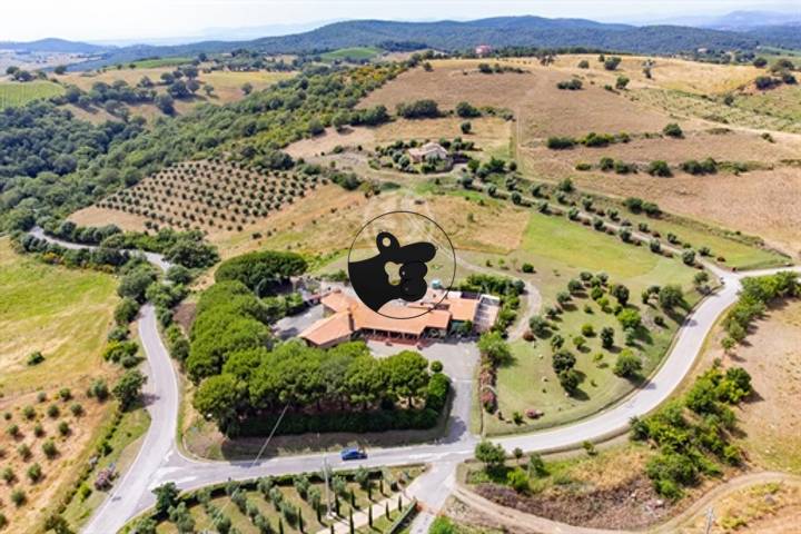 2 bedrooms house in Magliano in Toscana, Portugal