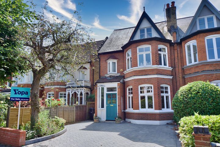 5 bedrooms house for sale in London, United Kingdom