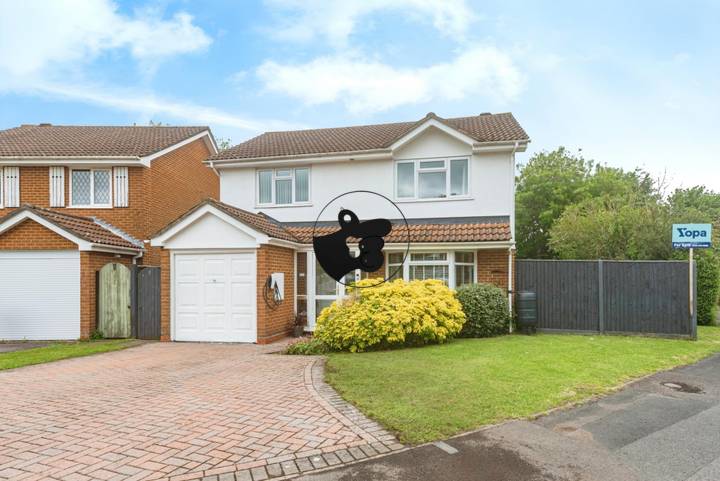 4 bedrooms house for sale in Basingstoke, United Kingdom