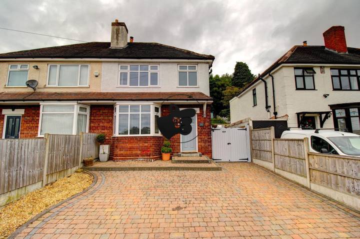 3 bedrooms house for sale in Cannock, United Kingdom